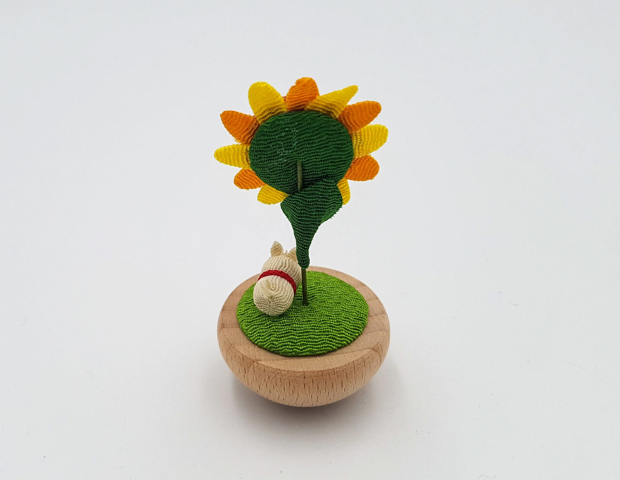 Figurine porte-bonheur yura yura japonais tournesol et animaux en bois et tissu chirimen