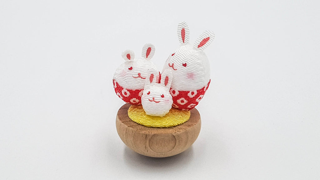 Japanese lucky charm figurine Family Animals in chirimen fabric and wood handmade in Japan