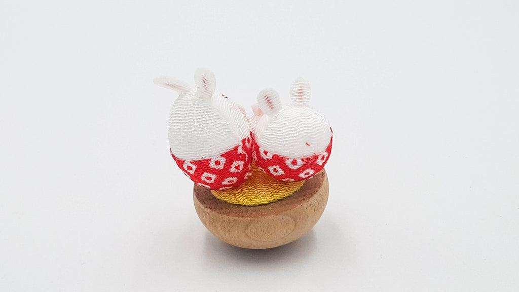 Japanese lucky charm figurine Family Animals in chirimen fabric and wood handmade in Japan