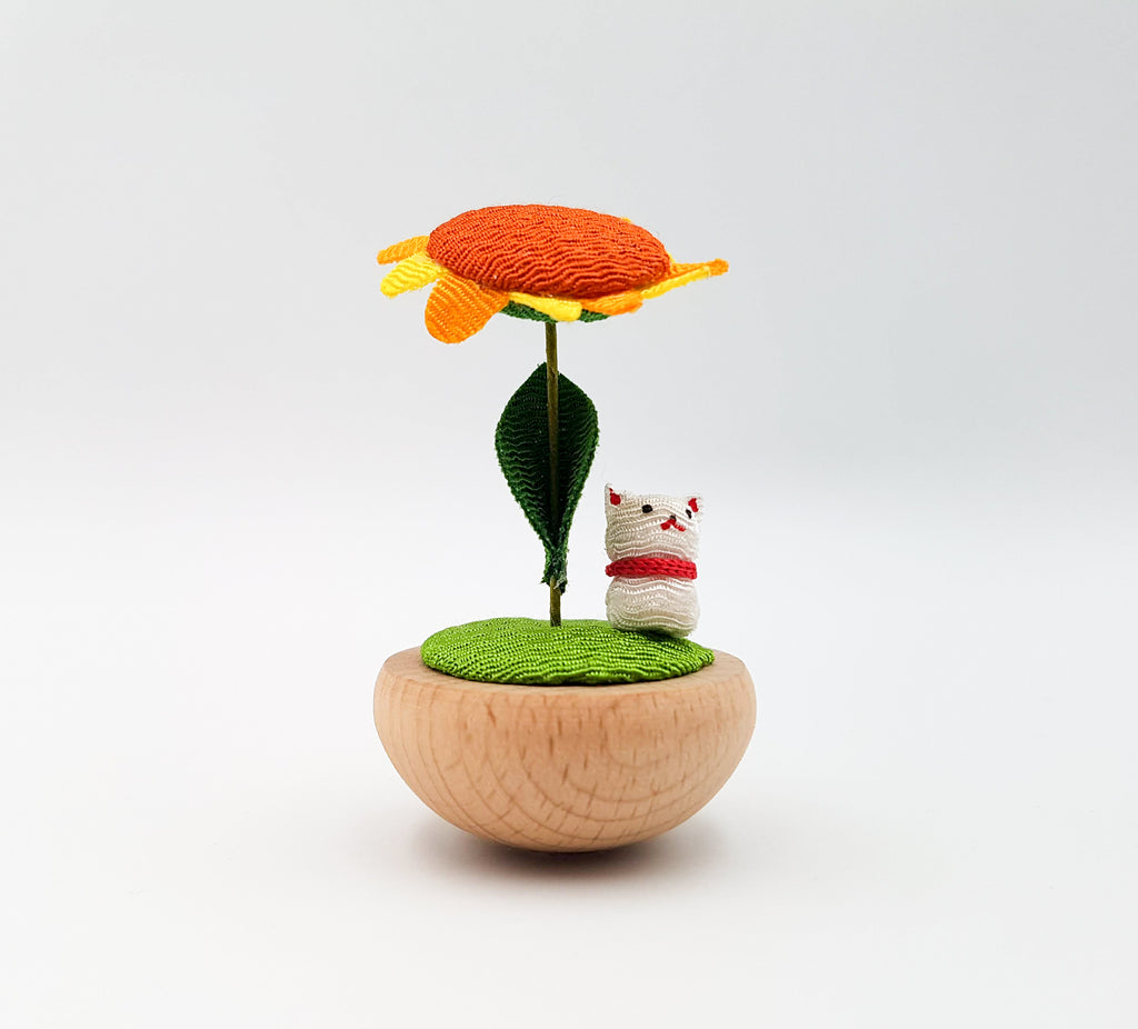 Figurine porte-bonheur yura yura japonais tournesol et animaux en bois et tissu chirimen