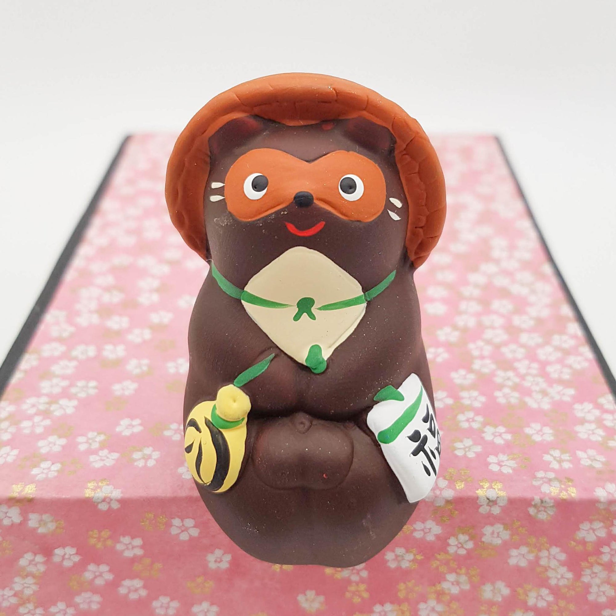 Sitting figurine - Animals