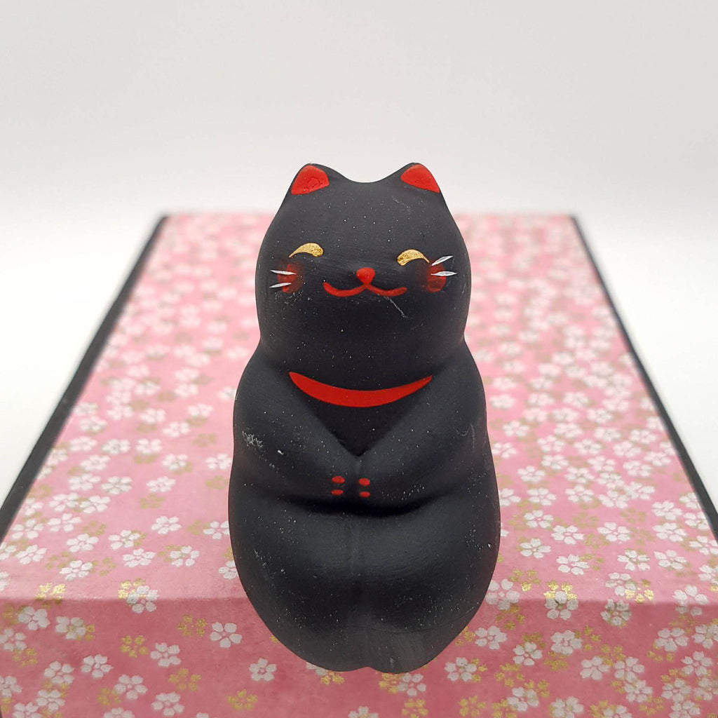 Sitting figurine - Animals