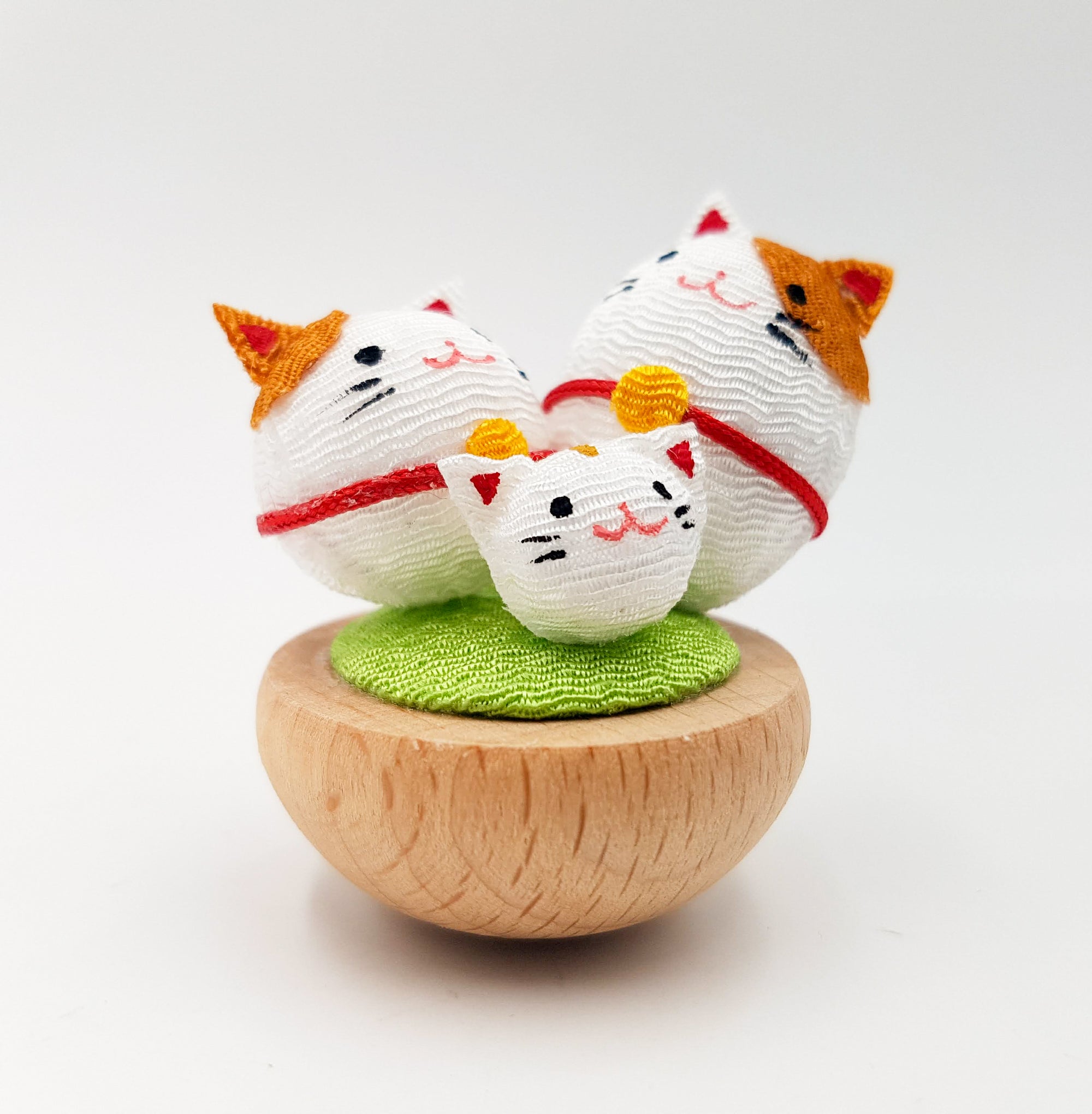 Japanese lucky charm figurine Family Animals in chirimen fabric and wood handmade in Japan