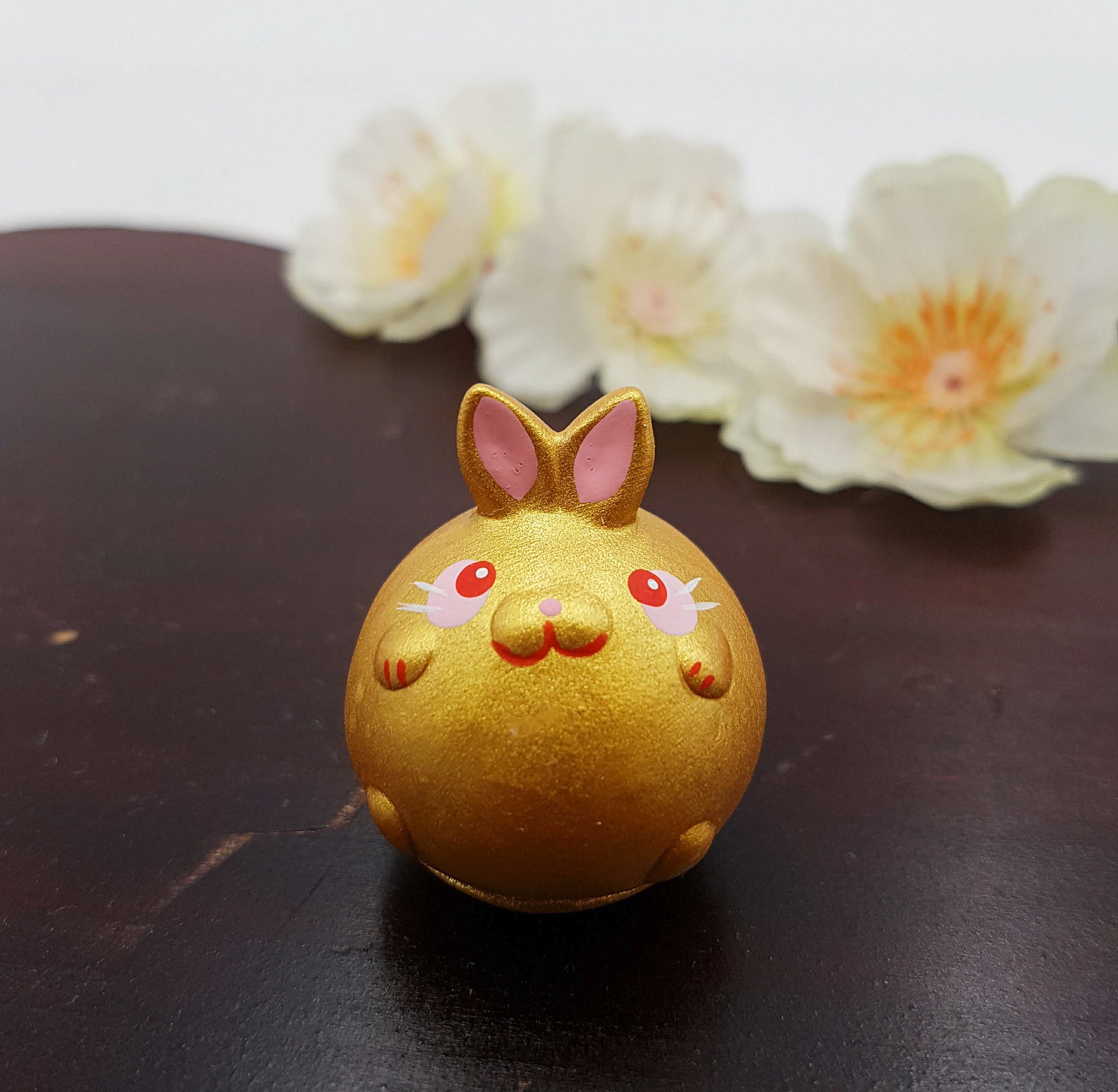 Figurine porte-bonheur culbuto Animaux Dorés en terre cuite fait main au Japon