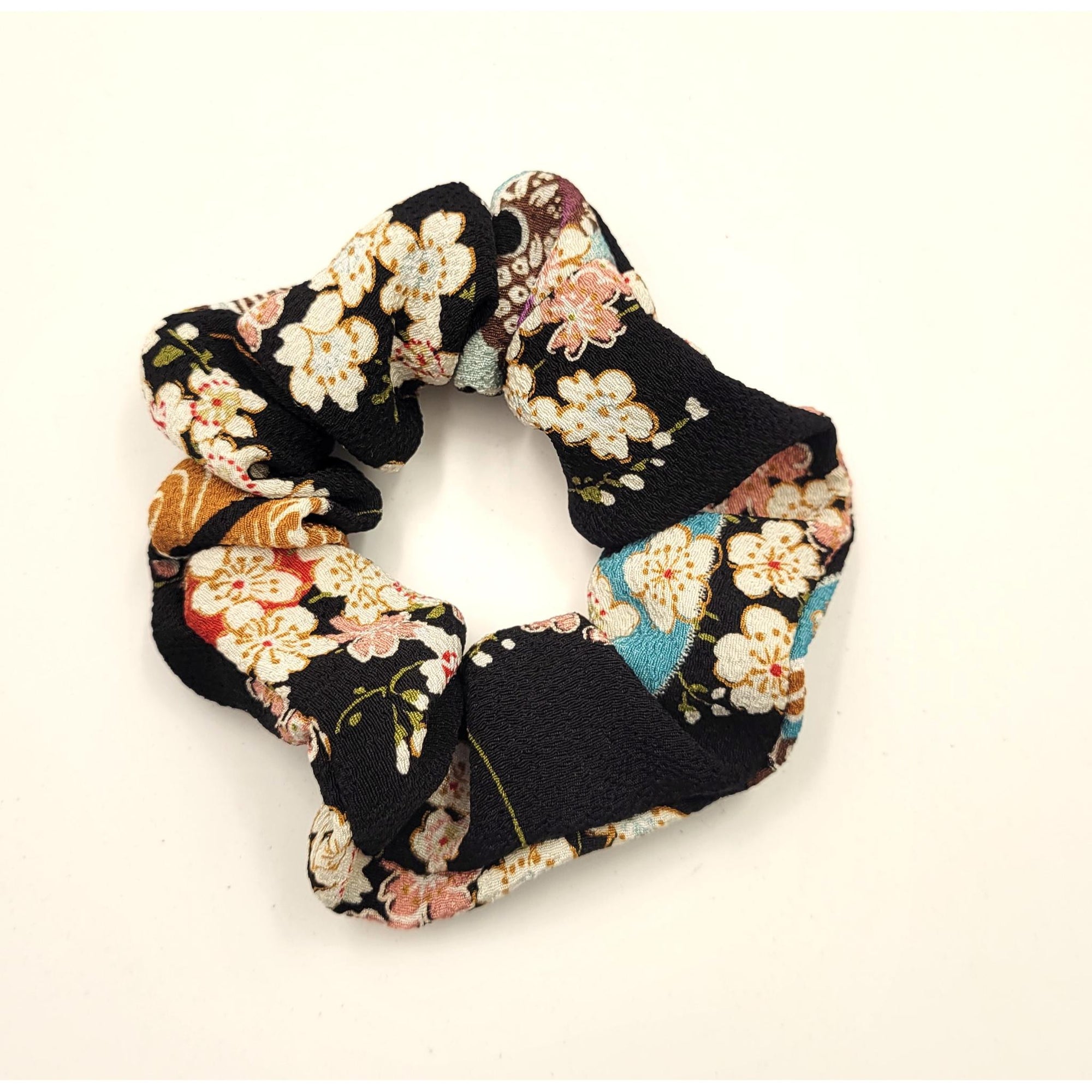 Chouchou en tissu chirimen