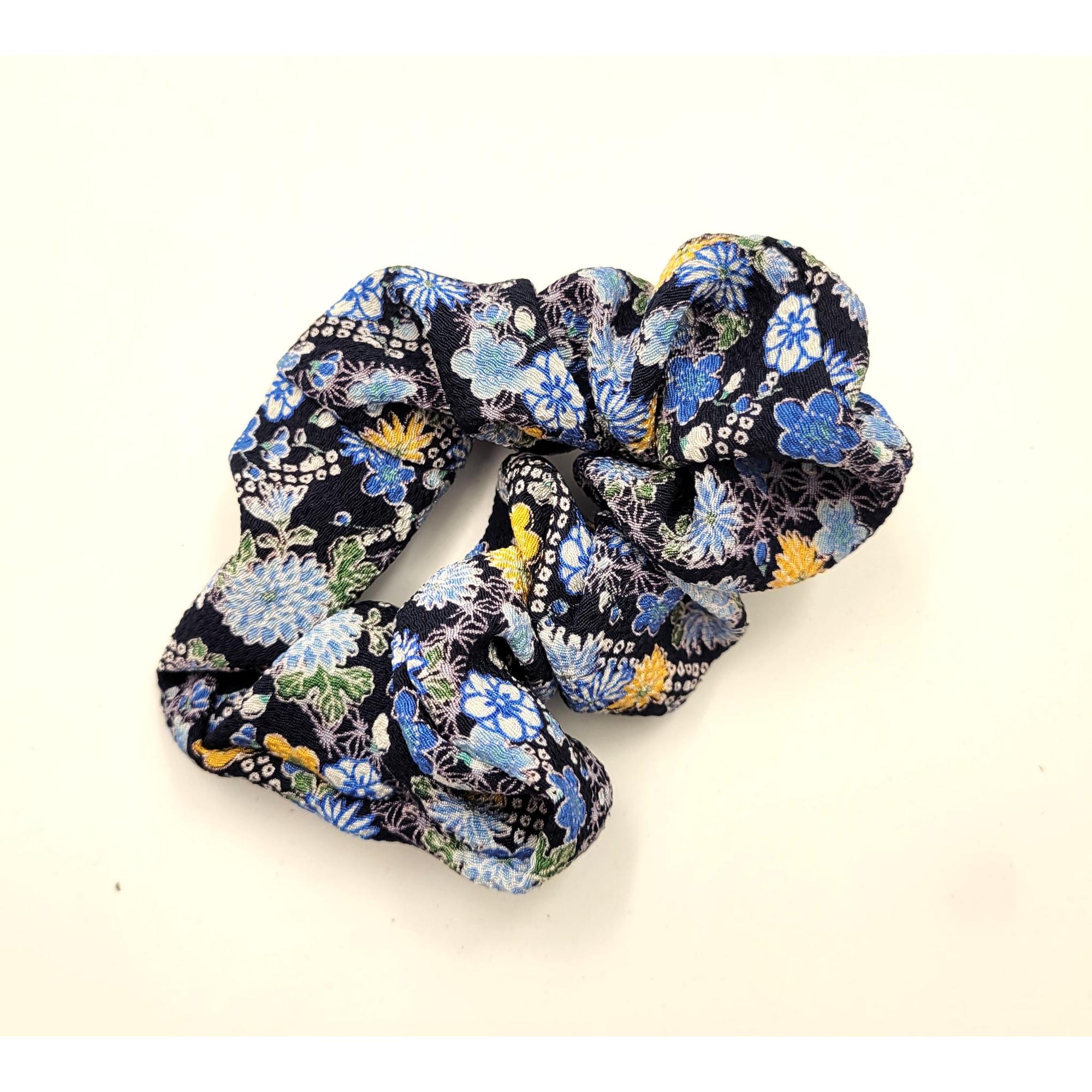 Chouchou en tissu chirimen