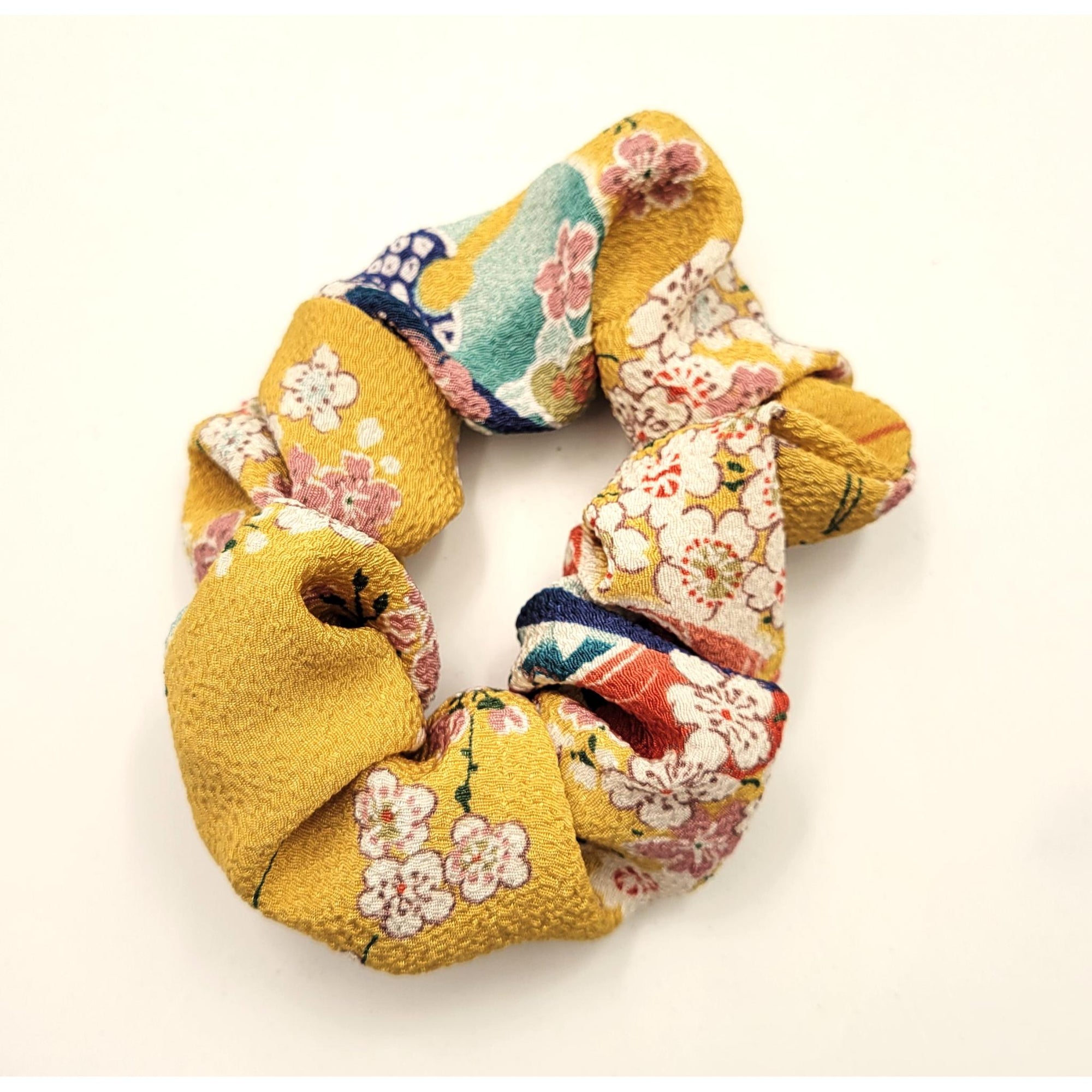 Chouchou en tissu chirimen
