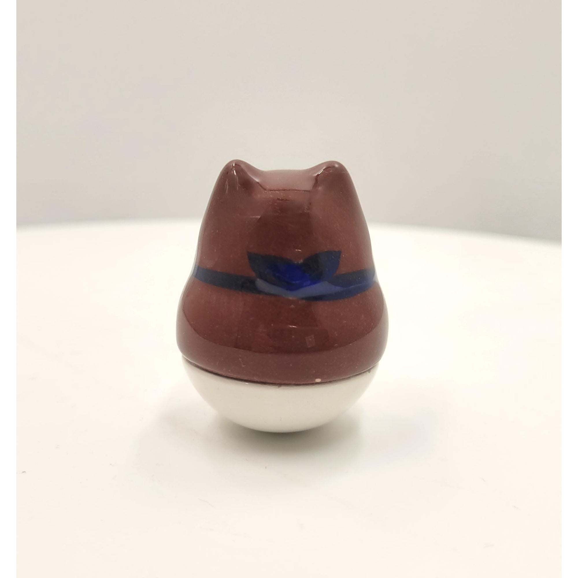 Figurine porte-bonheur culbuto CHIEN SHIBA en céramique　