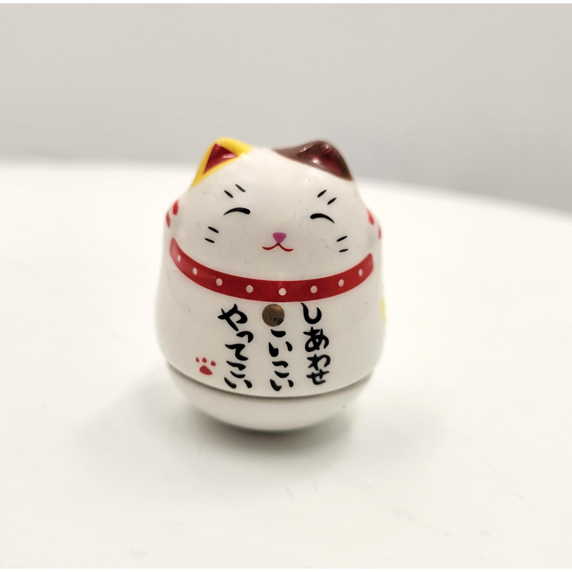 Figurine porte-bonheur culbuto MANEKINEKO en céramique