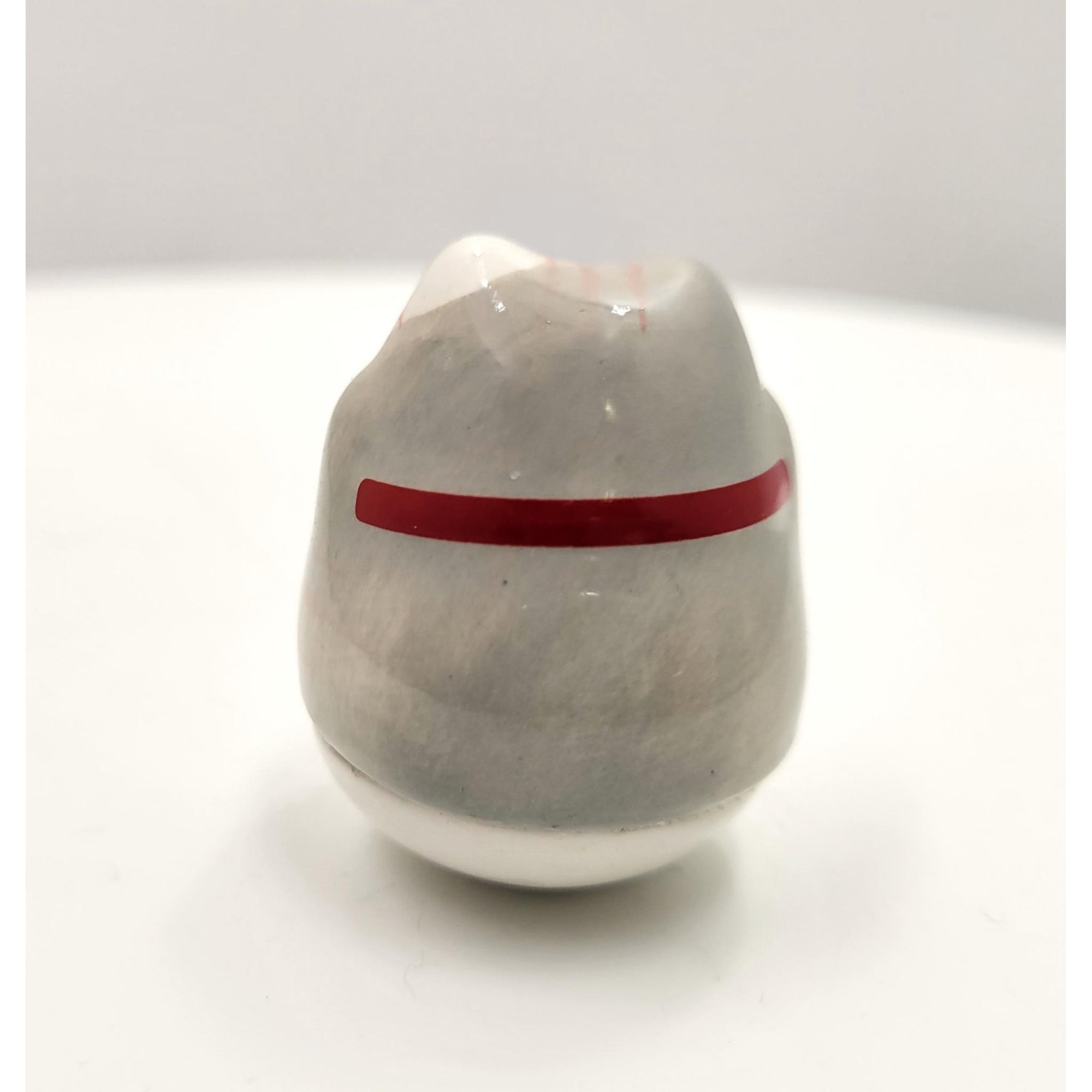 Figurine porte-bonheur culbuto MANEKINEKO en céramique