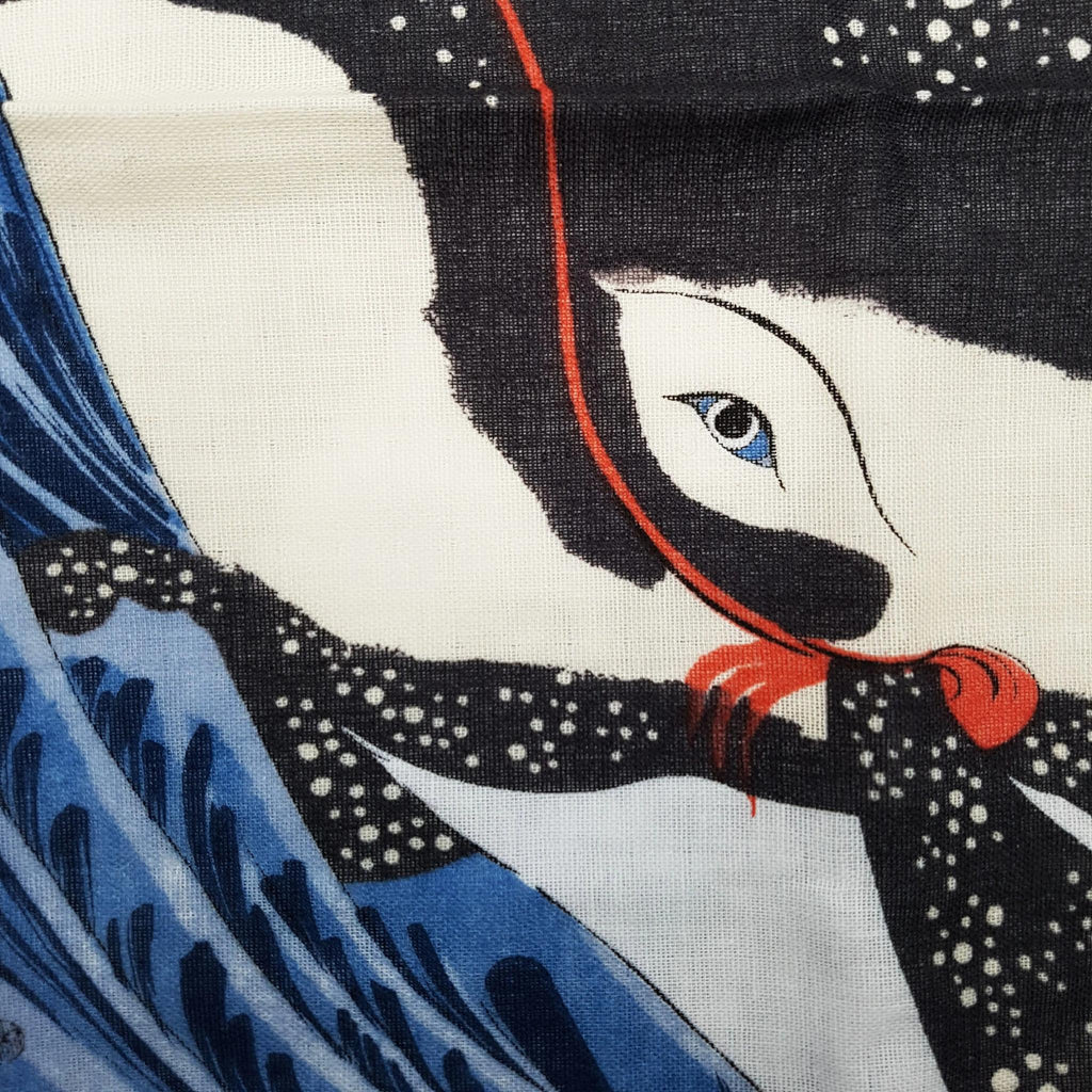 Tenugui serviette japonaise 100% coton imprimé avec reproduction d'estampe Musashi et la Baleine de l'artiste japonais Utagawa Kuniyoshi