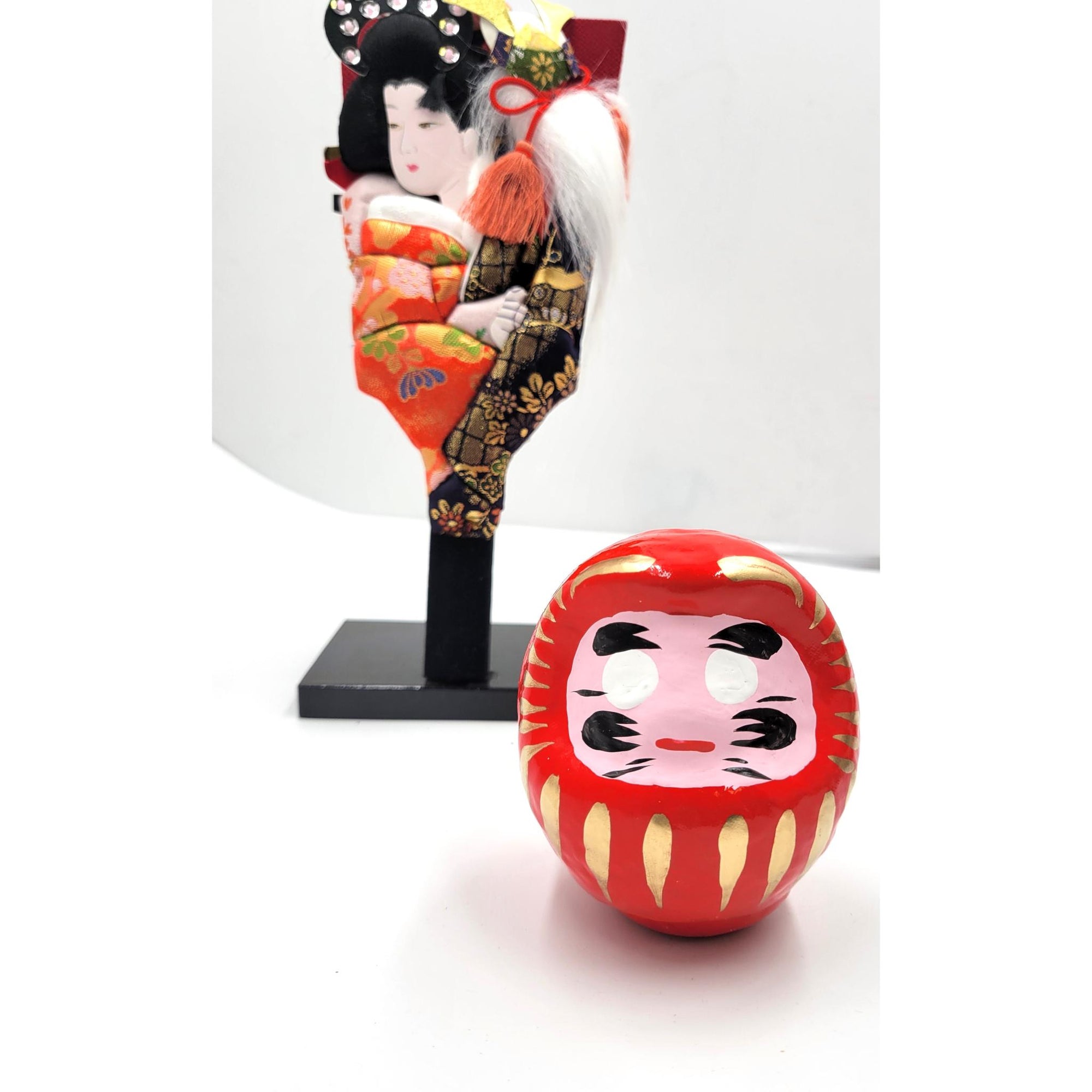 Red Daruma lucky charm figurine M size