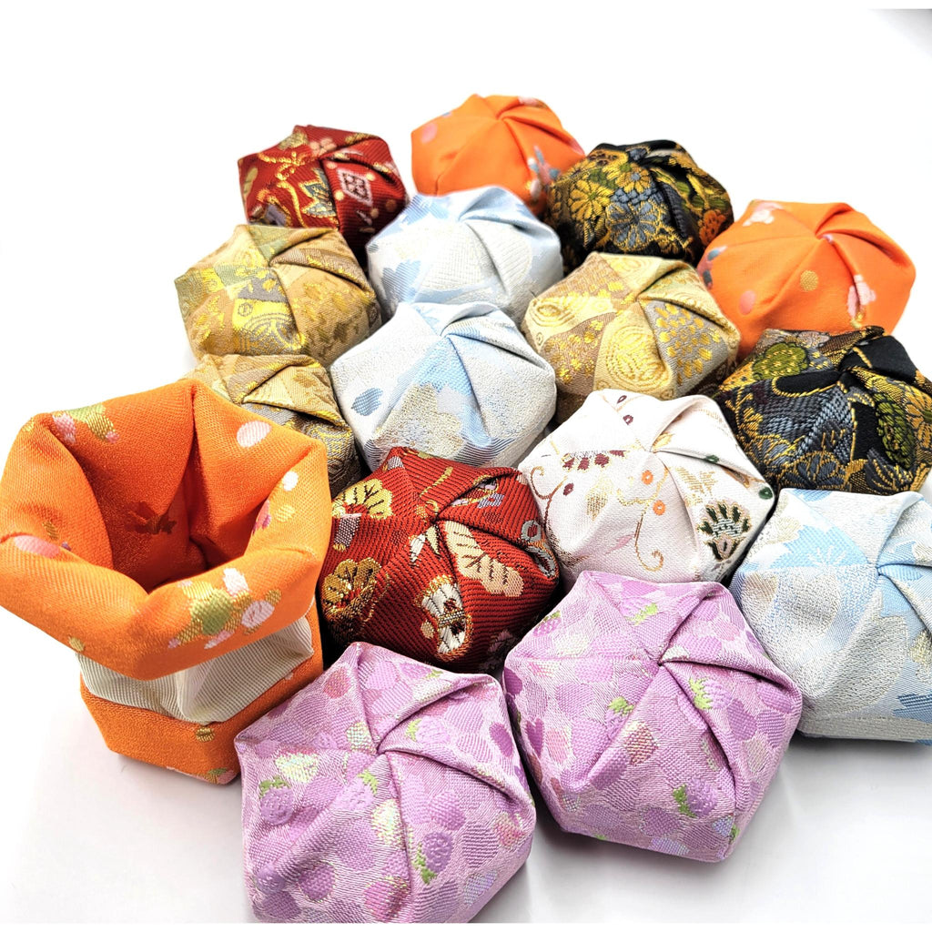 Japanese fabric box – Nuno Kōgō (布香盒)